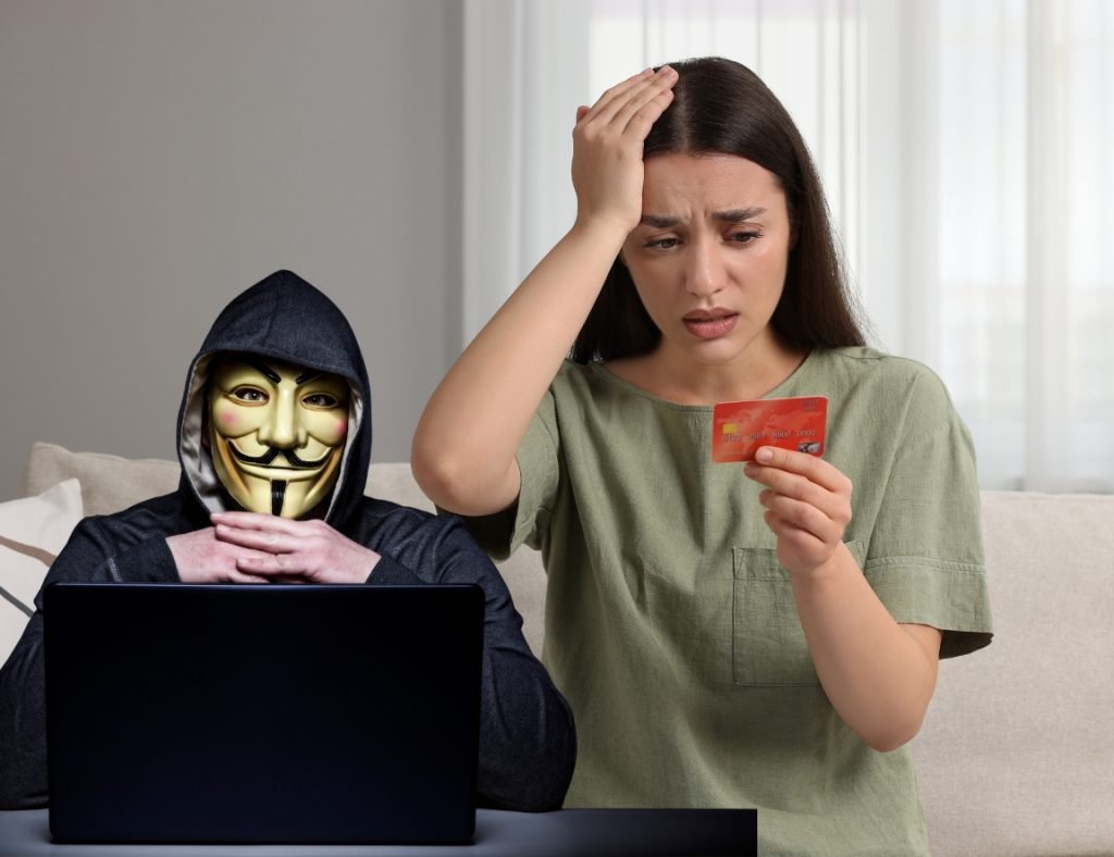 Cómo los Hackers Roban Cuentas Bancarias y Tarjetas